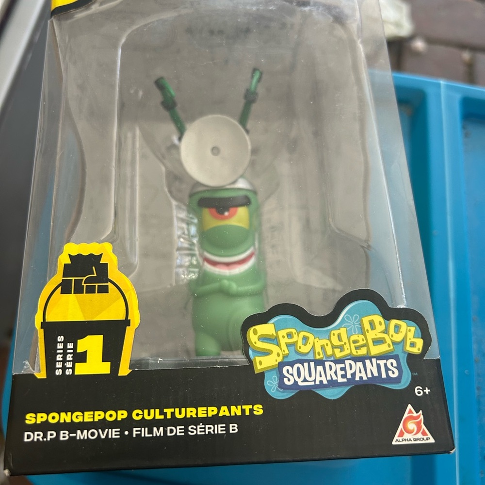 Sponge Bob. Never opened - Picture 3 of 8